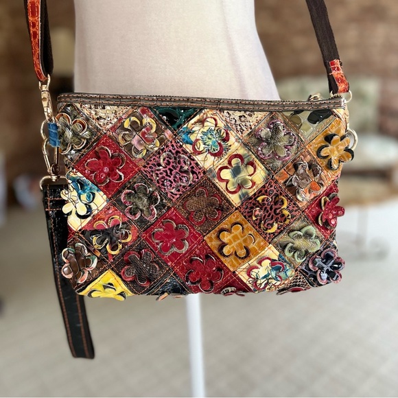 Colorful Floral Patchwork Crossbody Bag - Picture 13 of 16